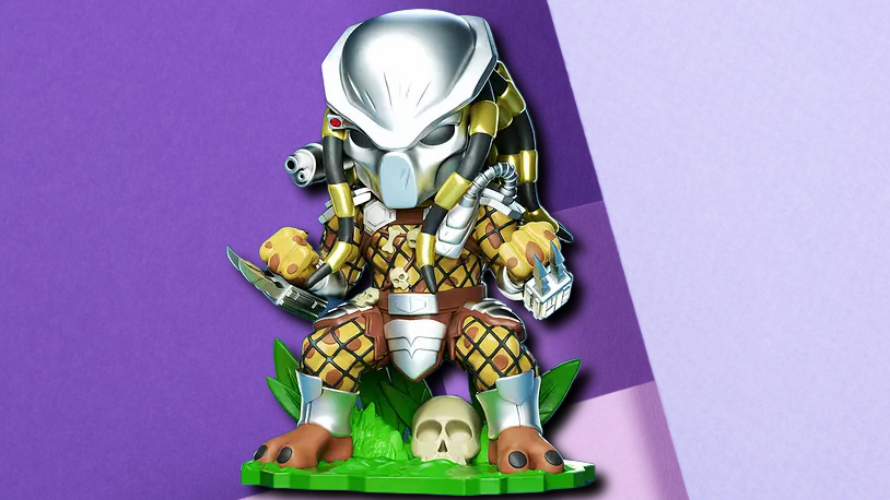 Chibi Predator Collectible Statue - Highly Detailed Sci-Fi Horror Desk Figurine