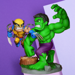 Marvel Superhero Clash: Hulk vs. Wolverine Collector's Diorama Figure
